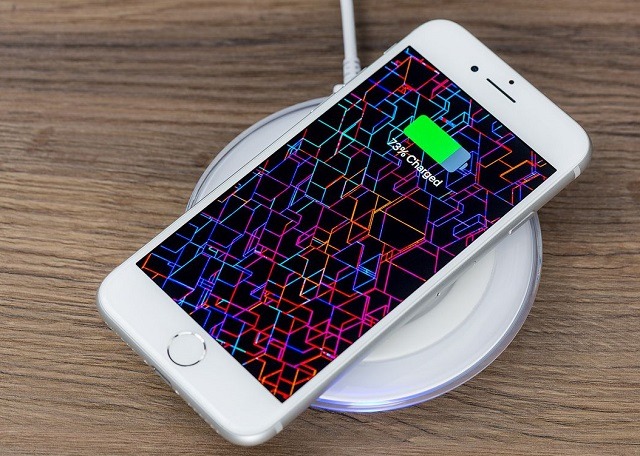 Sạc không dây iPhone 8 Plus