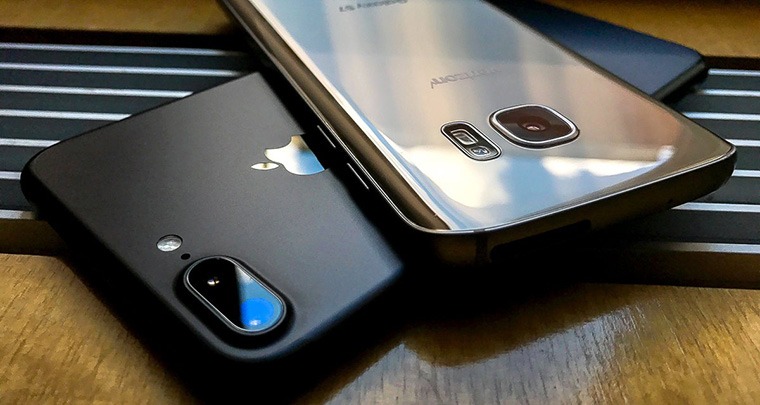 Camera của iPhone và Samsung