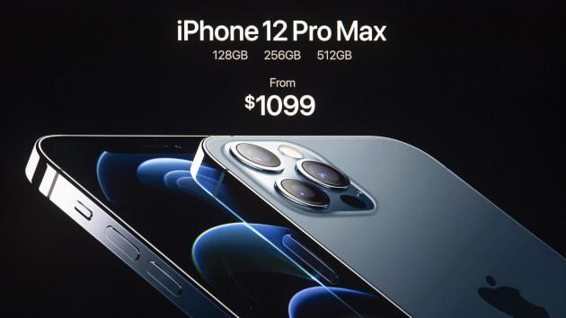 iPhone 12 Pro Max có màn hình lớn 6.7”, cụm camera ấn tượng với cấu hình “cực đỉnh”